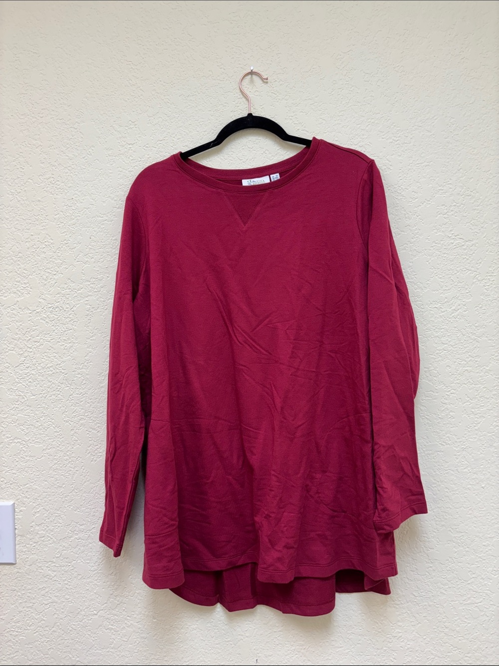 Women’s Long Sleeve Crewneck Sweatshirt - Burgundy